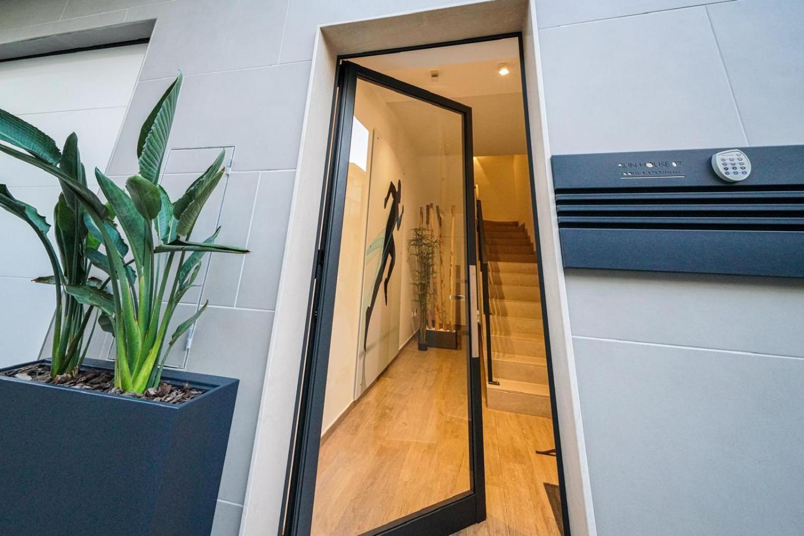 Run House 07 Rooms & Apartments Cassano delle Murge Eksteriør bilde